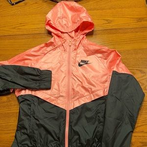 Nike windbreaker